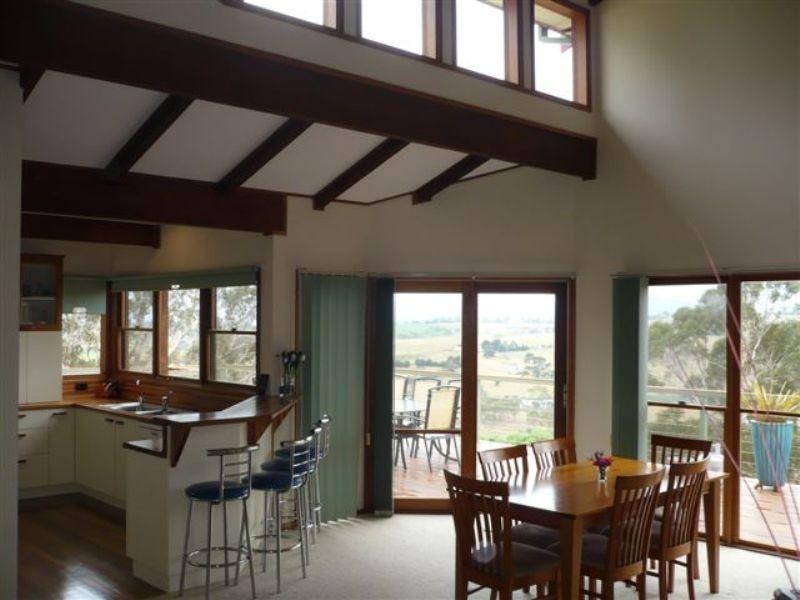 72 Gillcrest Drive BEGA 2550, Bega NSW 2550