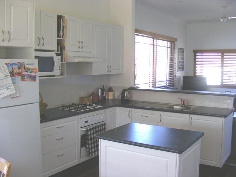 1 Sattler Street BEGA 2550, Bega NSW 2550