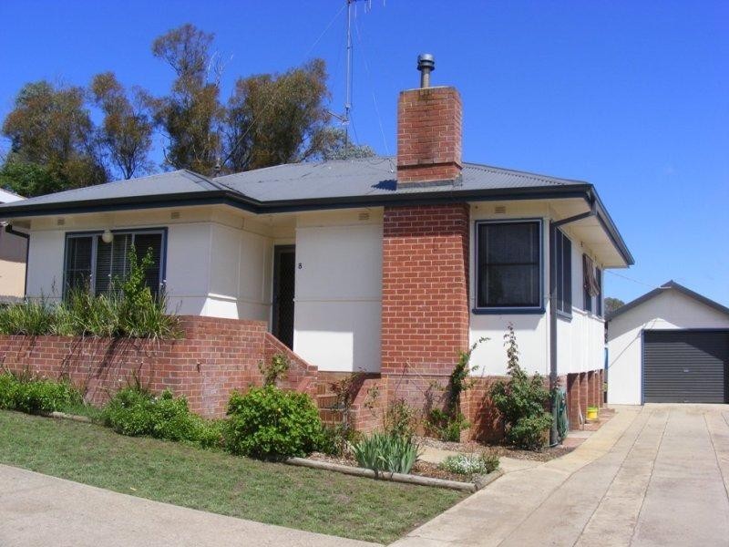 8 Blomfield Avenue BEGA 2550, Bega NSW 2550