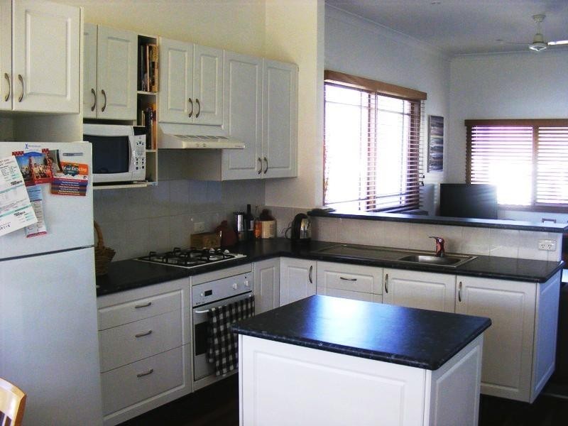 1 Sattler Street BEGA 2550, Bega NSW 2550