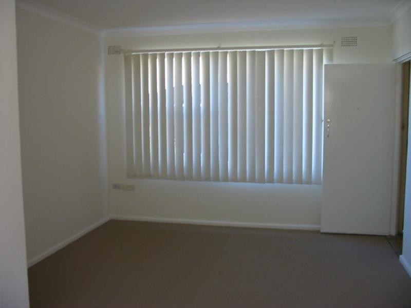 1/73 Cronulla Street, Carlton NSW 2218