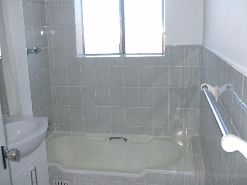 8/81 Warren Road, Marrickville NSW 2204