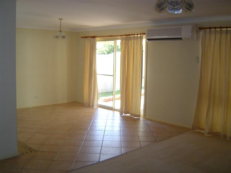 1/5 Capricorn Road, Kings Langley NSW 2147