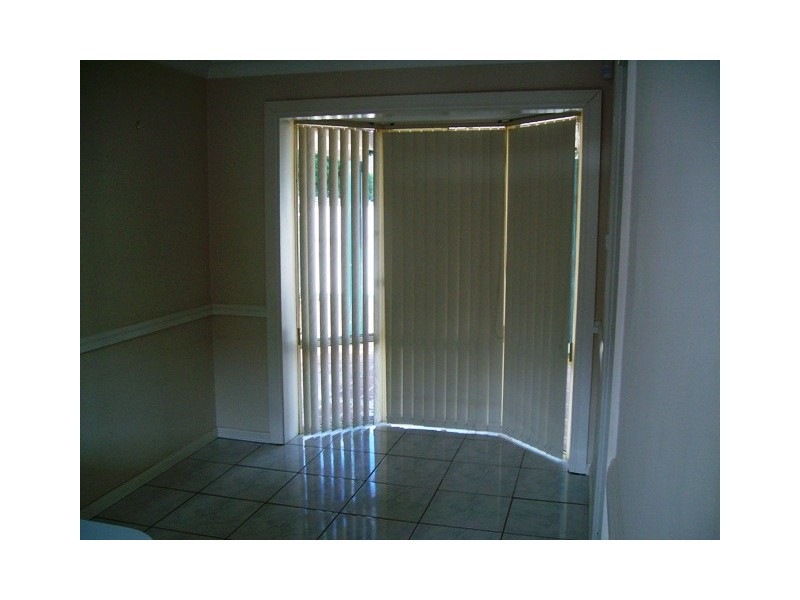 4 Whitby Road, Kings Langley NSW 2147