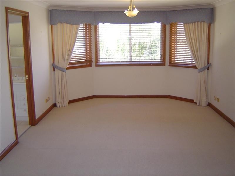 16 Cuthbert Avenue, Kellyville NSW 2155