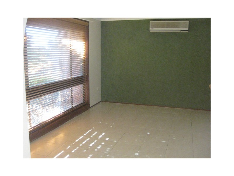 8 Icarus Place, Quakers Hill NSW 2763