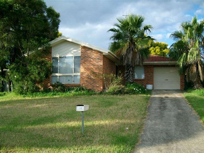 13 Pagoda Crescent, Quakers Hill NSW 2763