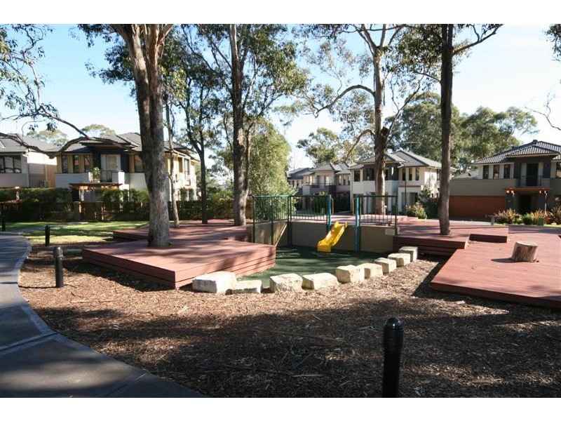 15 Treetops Circuit, Quakers Hill NSW 2763