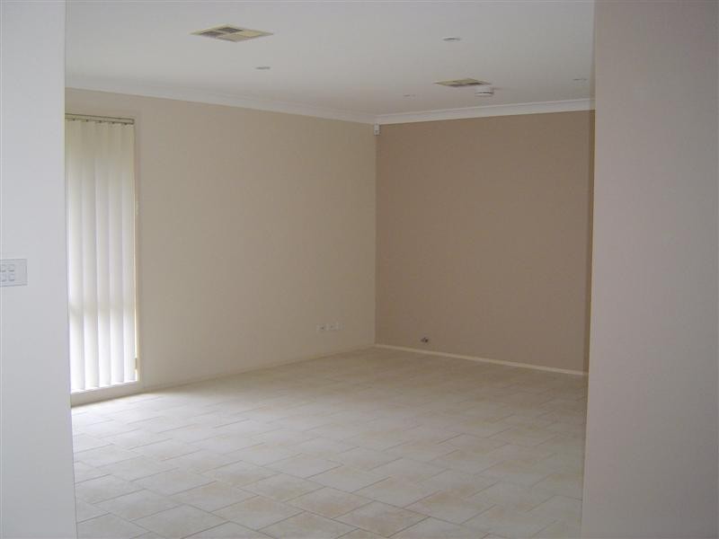 58 Summerfield Avenue, Quakers Hill NSW 2763