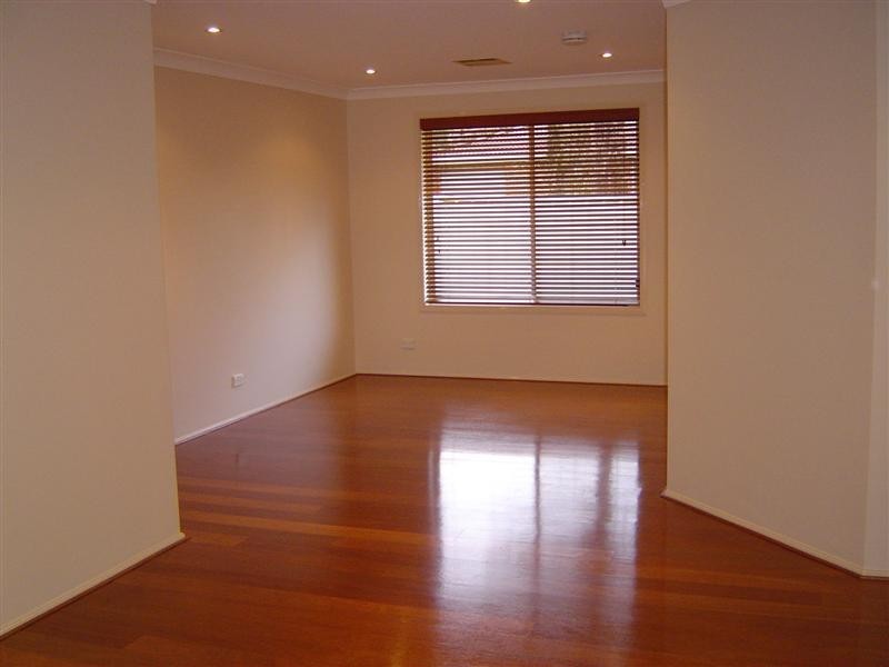 58 Summerfield Avenue, Quakers Hill NSW 2763