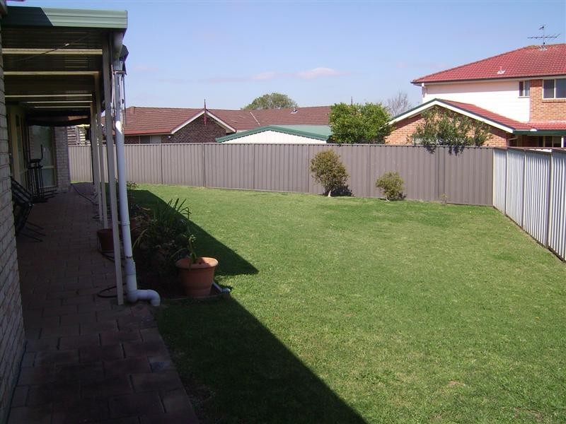 17 Fenech Place, Quakers Hill NSW 2763