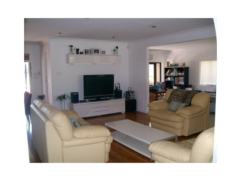 94  Madagascar Drive, Kings Park NSW 2148