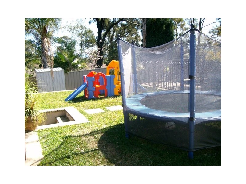 94  Madagascar Drive, Kings Park NSW 2148