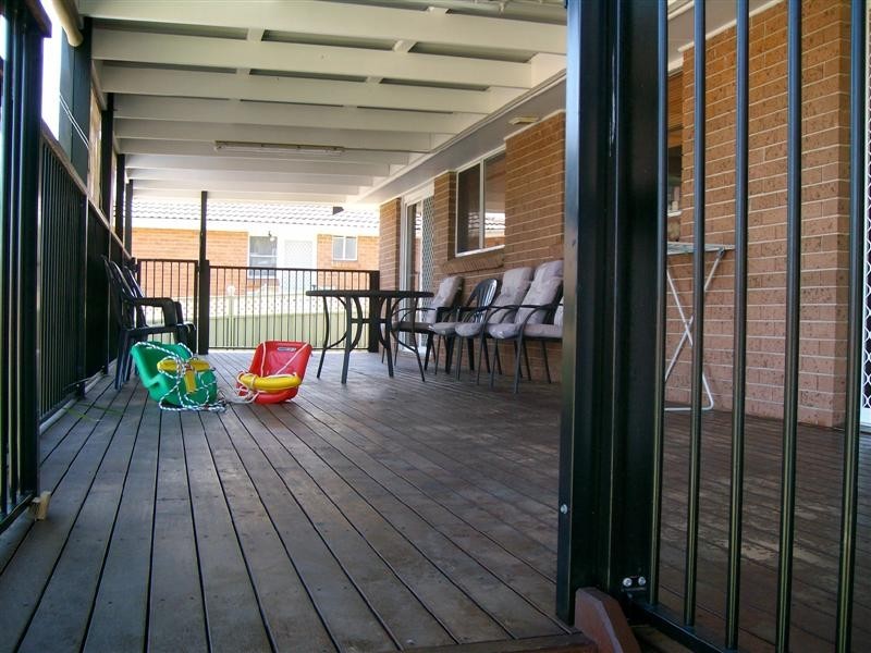 17 Shanke Crescent, Kings Langley NSW 2147