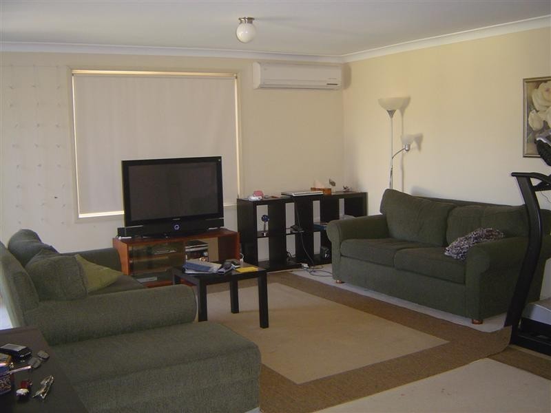 8 Bonaccordo Road, Quakers Hill NSW 2763