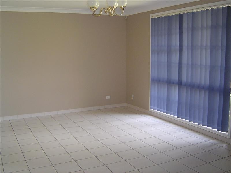 13 Goddard Crescent, Quakers Hill NSW 2763