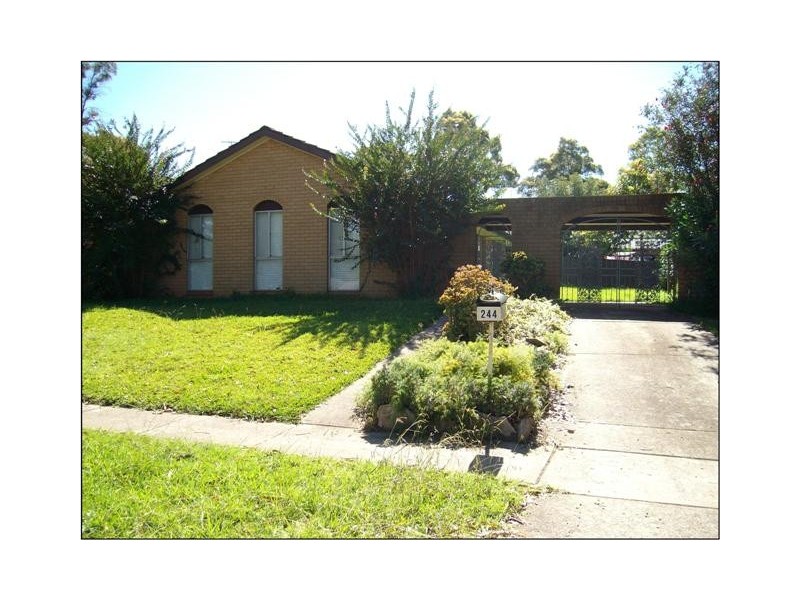 244  Madagascar Drive, Kings Park NSW 2148