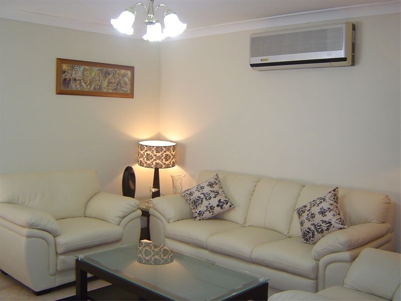 2 Cotton Grove, Stanhope Gardens NSW 2768