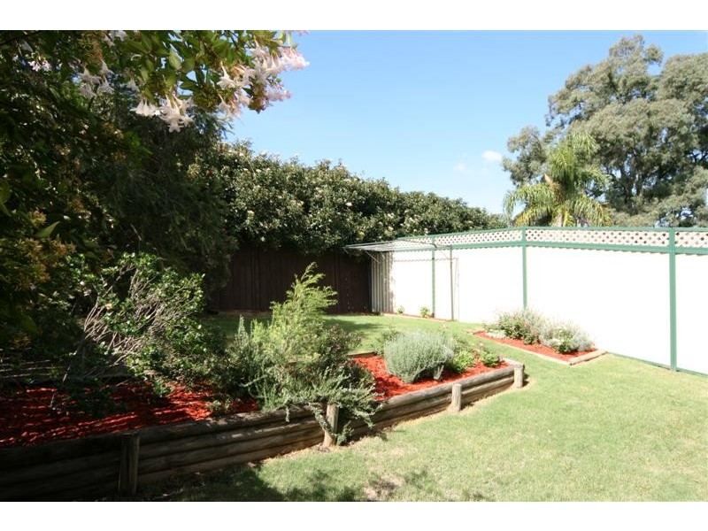 5a Rutledge Crescent, Quakers Hill NSW 2763