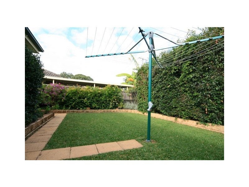 33 Manorhouse Blvd, Quakers Hill NSW 2763