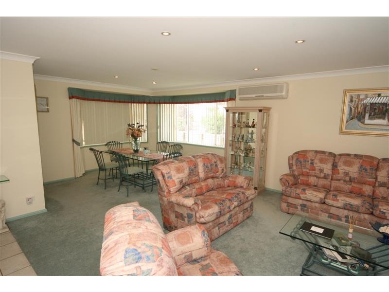 2 Rosa Street, Acacia Gardens NSW 2763