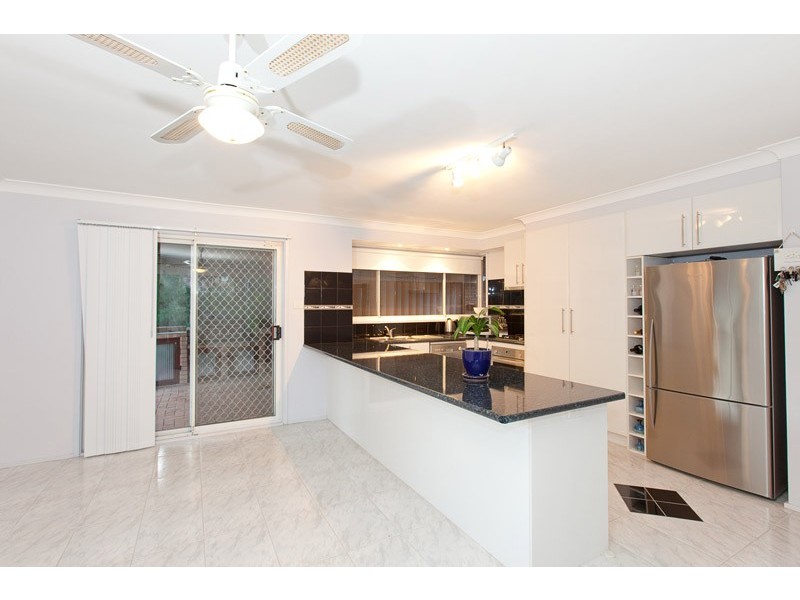 73 Prescott Circuit, Quakers Hill NSW 2763