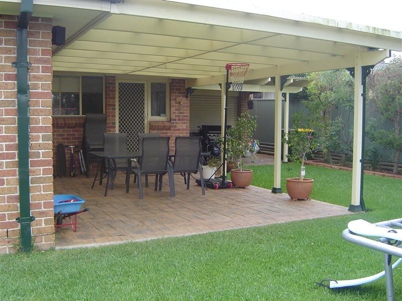 77 Kashmir Avenue, Quakers Hill NSW 2763