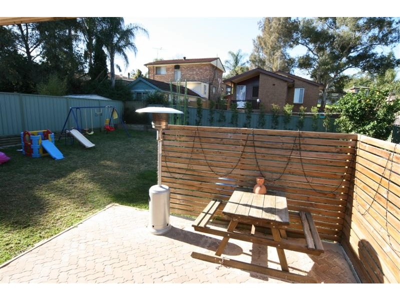 6 Irby Place, Quakers Hill NSW 2763