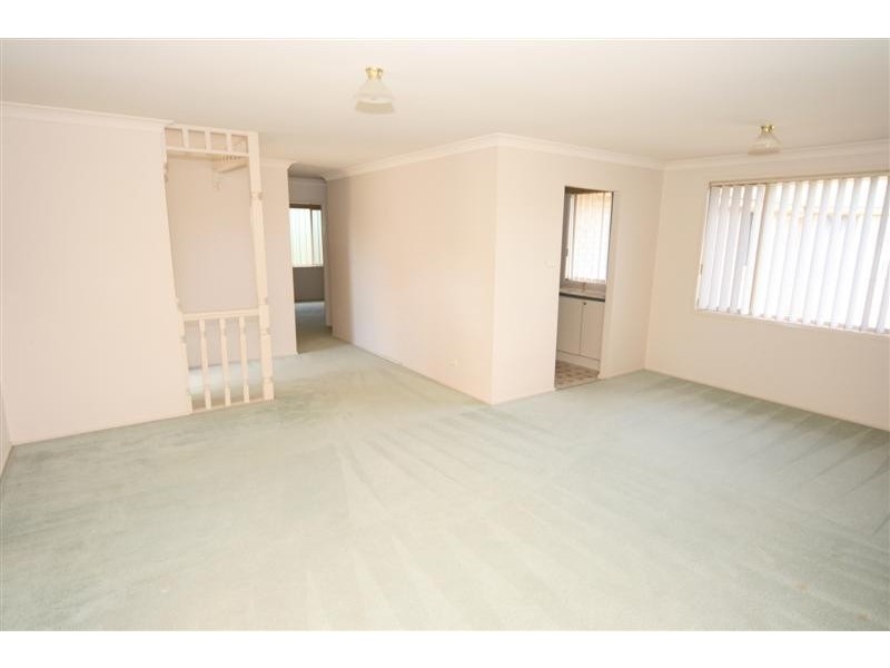 2 Henty Place, Quakers Hill NSW 2763