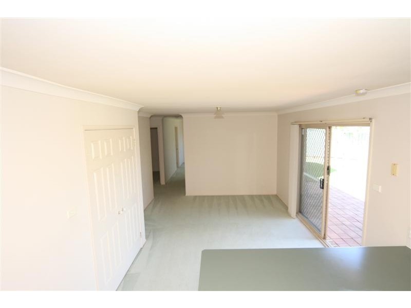 2 Henty Place, Quakers Hill NSW 2763