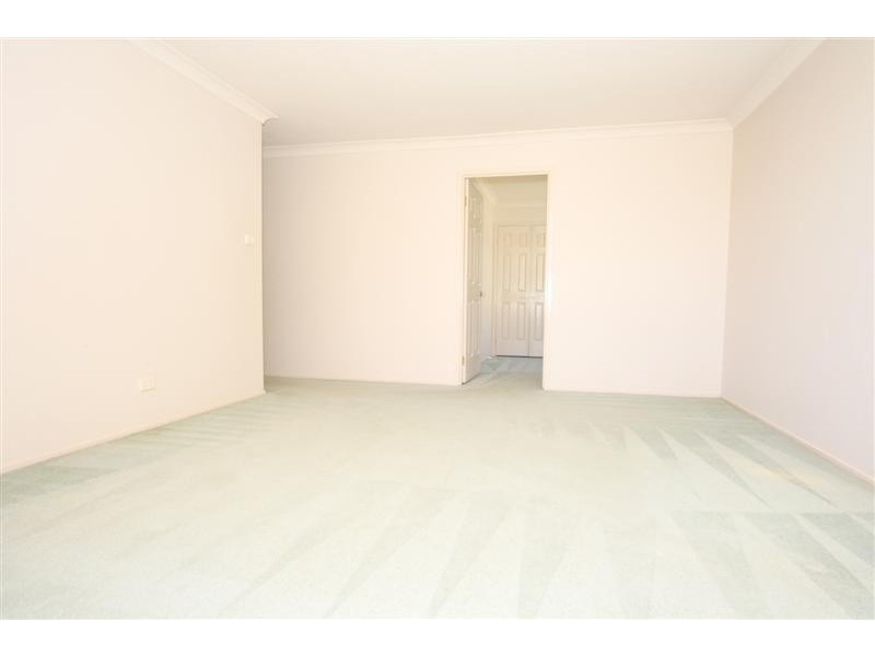 2 Henty Place, Quakers Hill NSW 2763