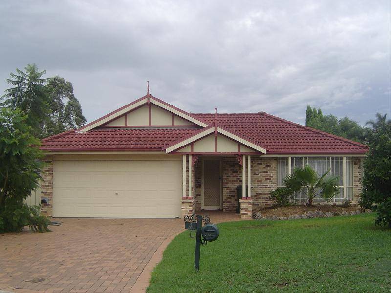4 Zahra Place, Quakers Hill NSW 2763
