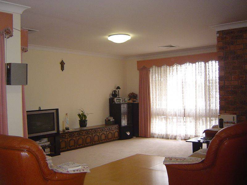 51  Sherridon Crescent, Quakers Hill NSW 2763