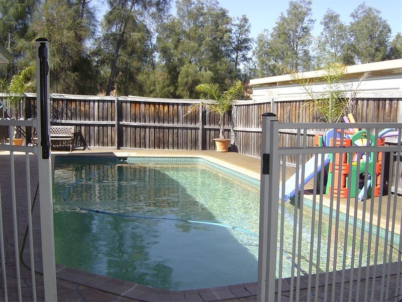 8  Zerafa Place, Quakers Hill NSW 2763