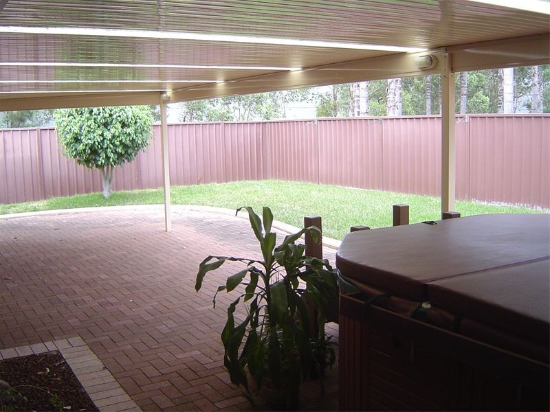 35  Sherridon Crescent, Quakers Hill NSW 2763