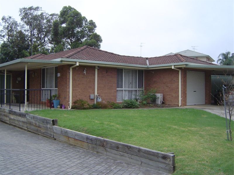 5  Melinz Place, Quakers Hill NSW 2763