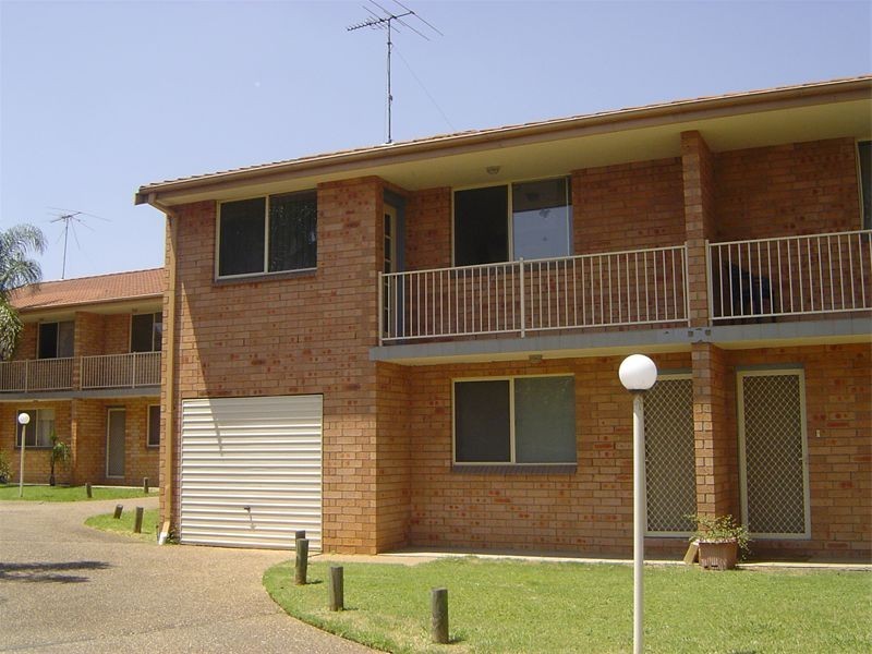 4/16  Highfield Road, Quakers Hill NSW 2763