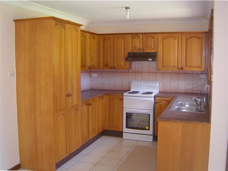 2  Brigid Place, Quakers Hill NSW 2763