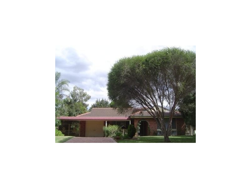 1  Aden Street, Quakers Hill NSW 2763