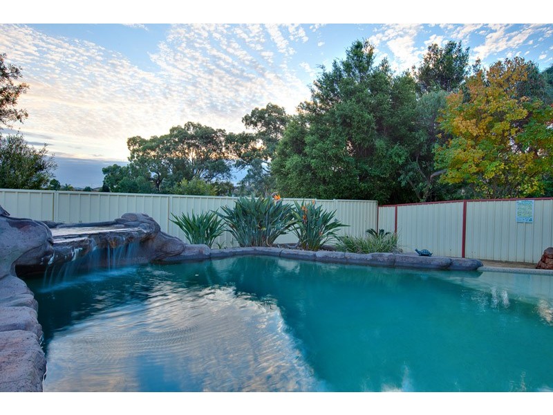 100 Barnier Drive, Quakers Hill NSW 2763