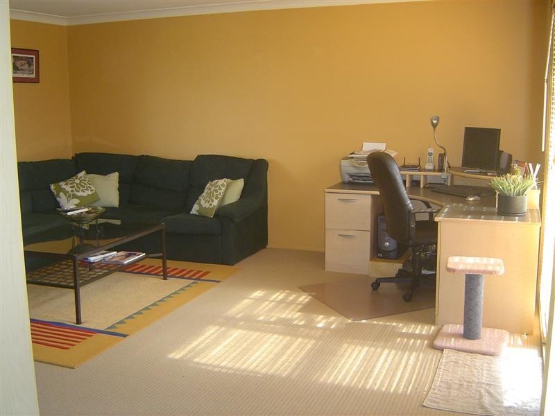 6 Barnier Drive, Quakers Hill NSW 2763