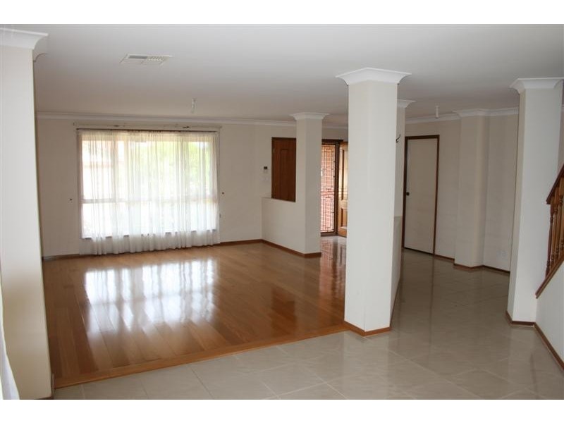 2  Crestreef Drive, Acacia Gardens NSW 2763