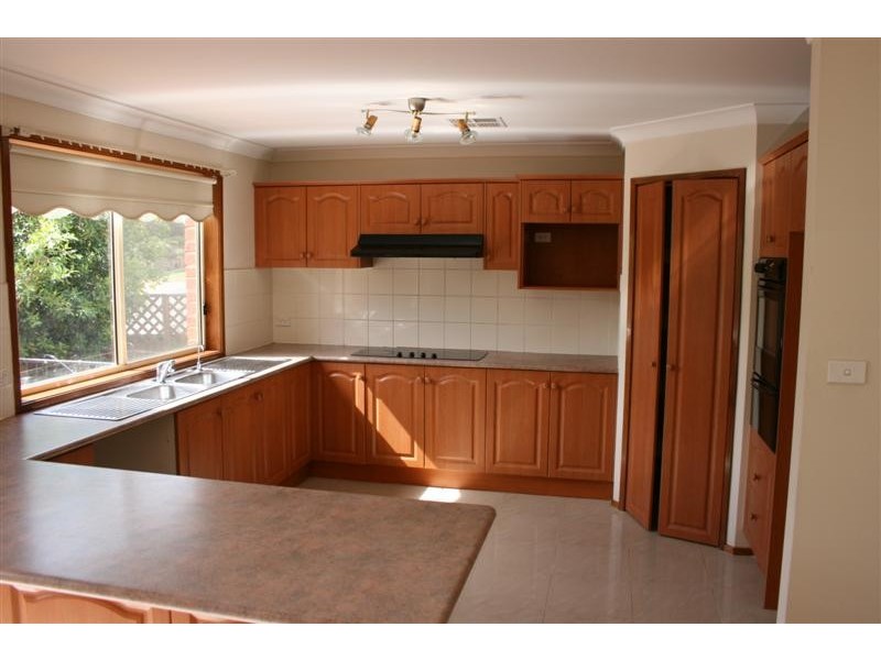 2  Crestreef Drive, Acacia Gardens NSW 2763