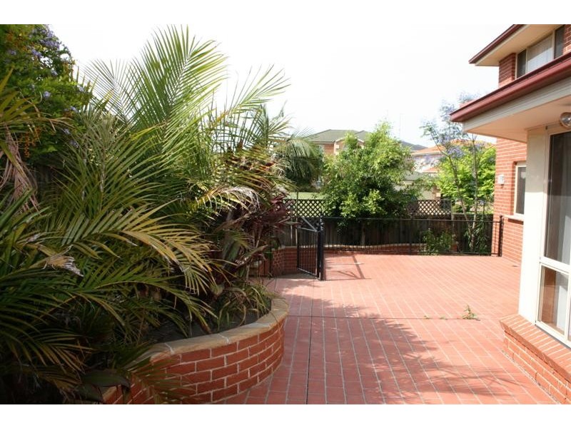 2  Crestreef Drive, Acacia Gardens NSW 2763