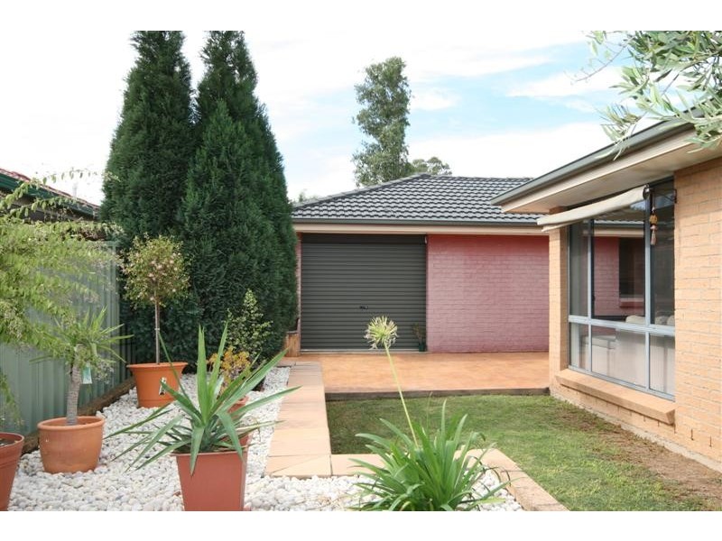 11 Silkwood Grove, Quakers Hill NSW 2763