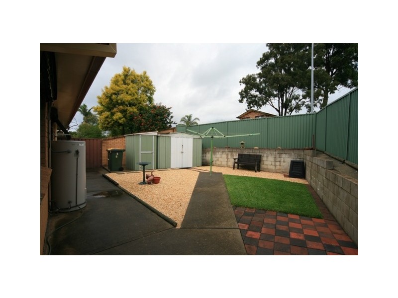 1  Nadie Place, Kings Langley NSW 2147