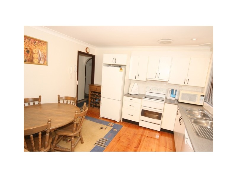 4  Morey Place, Kings Langley NSW 2147