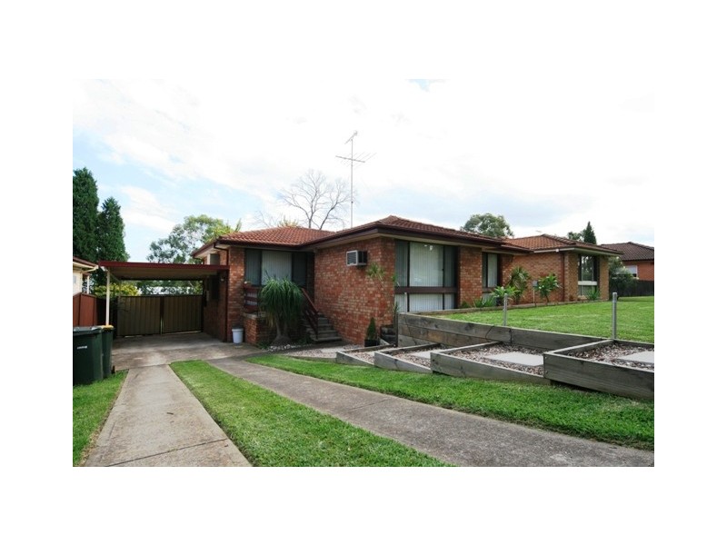 81  Faulkland Crescent, Kings Park NSW 2148