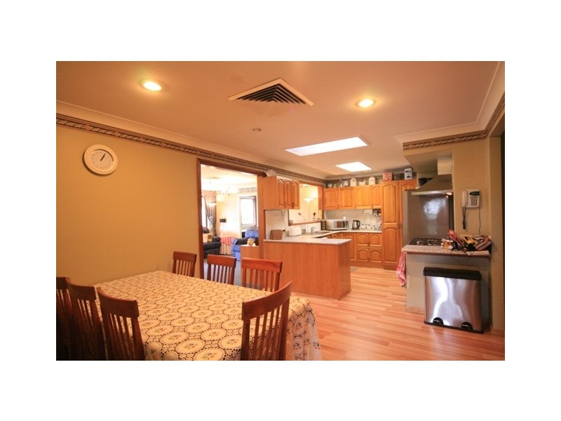 24  Ridgemont Place, Kings Park NSW 2148