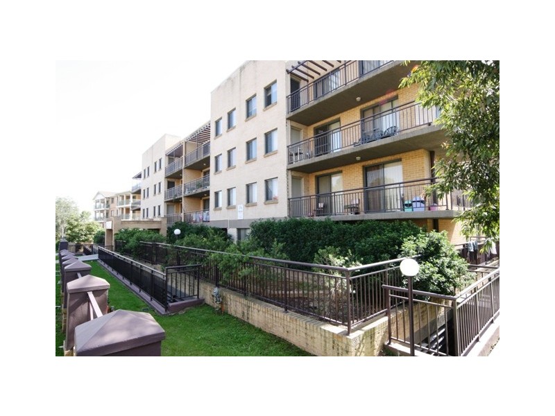 27/5-9 Fourth Avenue, Blacktown NSW 2148